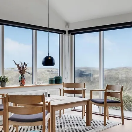 Five-bedroom With A Hot Tub 04 Feriehus Løkken